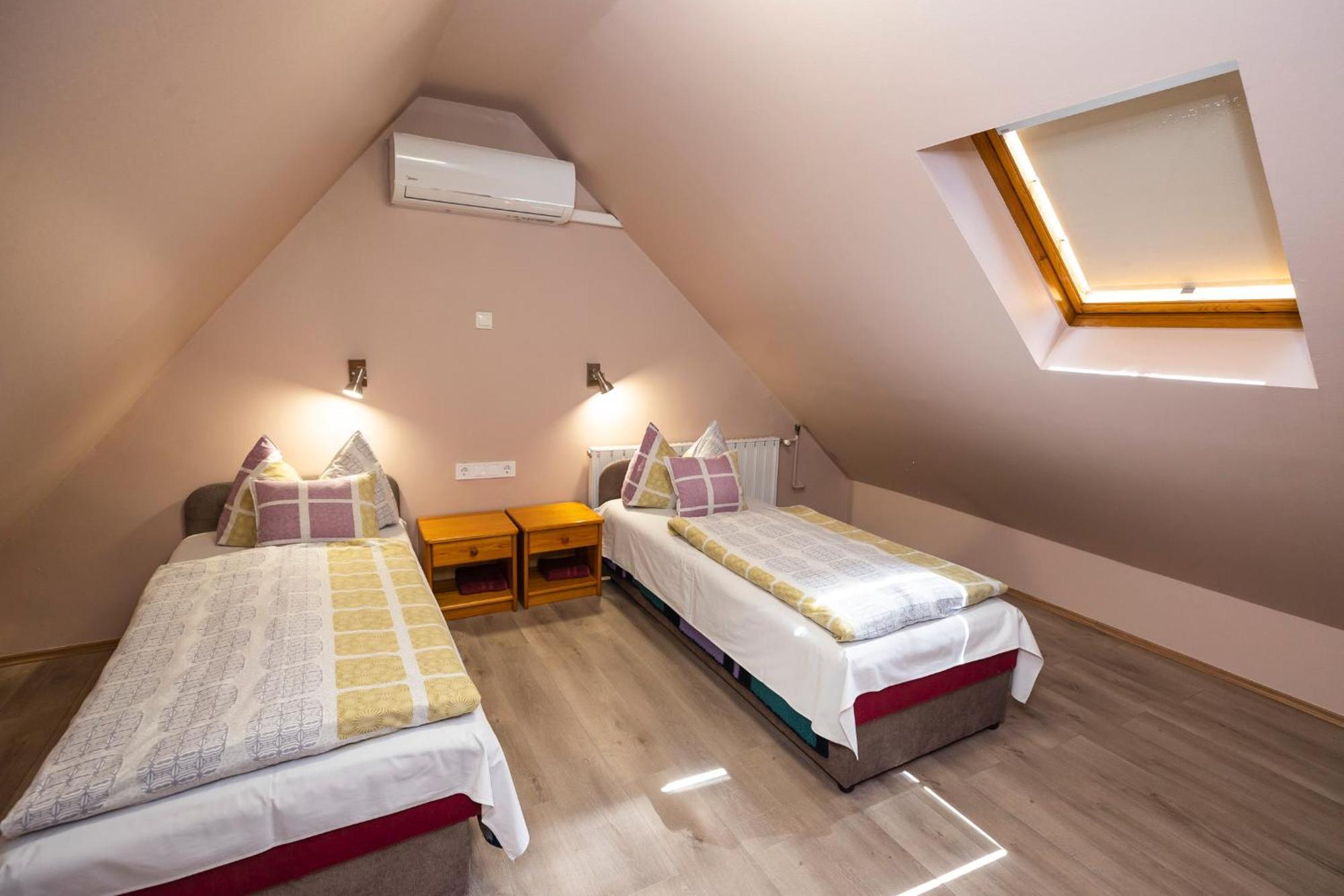 אגר Cecey Apartman מראה חיצוני תמונה